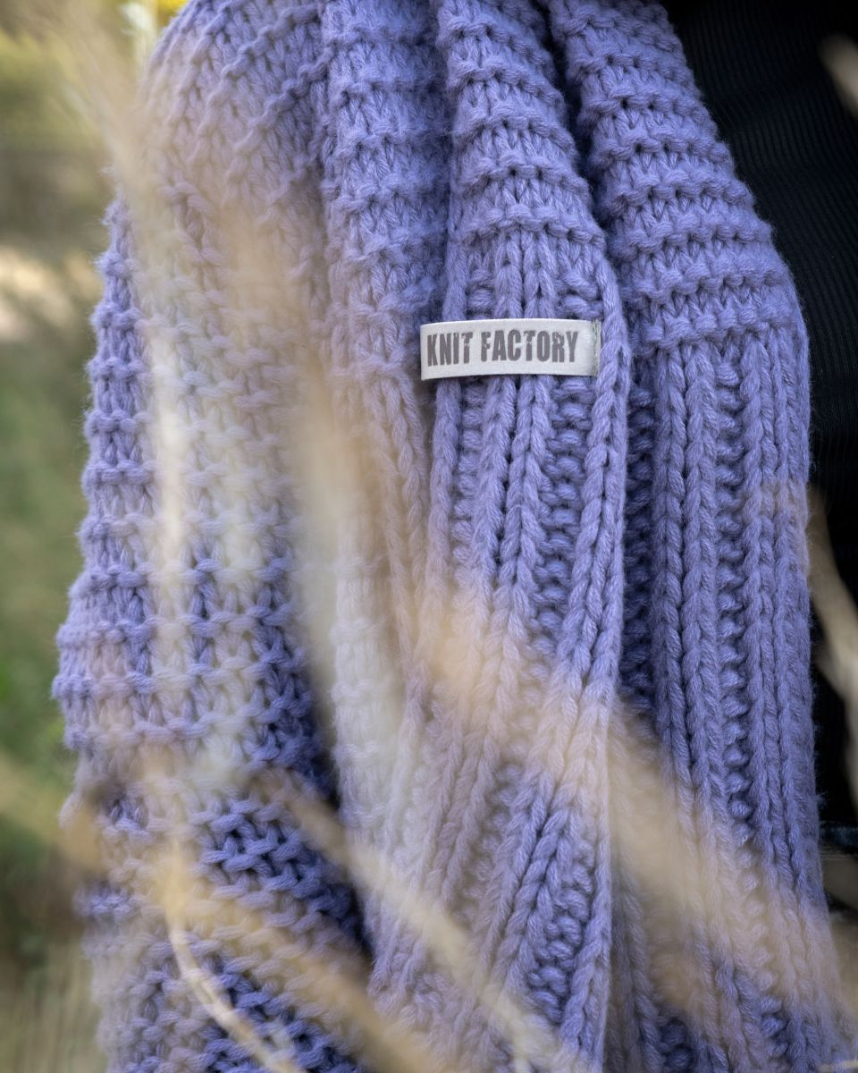 alex sjaal violet