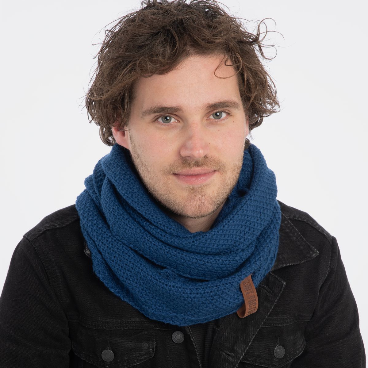 coco infinity scarf kings blue