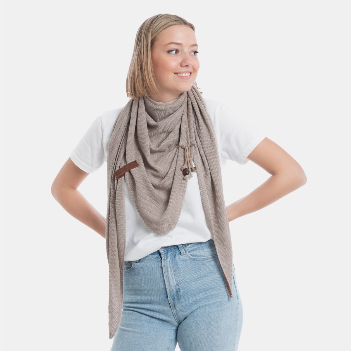 lola triangle scarf pebble grey